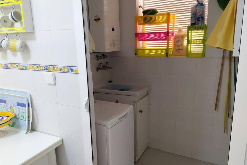 Acogedor Apartamento A 100 M. De Pinares Y Playa Rota Exterior foto