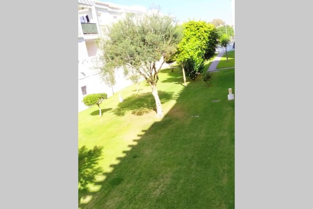 Acogedor Apartamento A 100 M. De Pinares Y Playa Rota Exterior foto