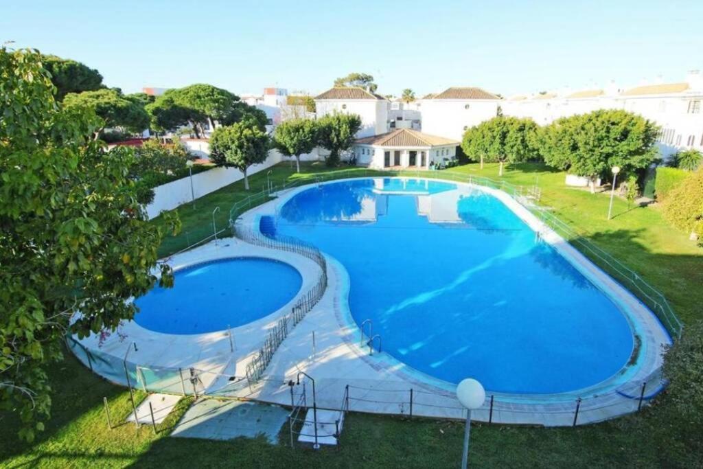 Acogedor Apartamento A 100 M. De Pinares Y Playa Rota Exterior foto